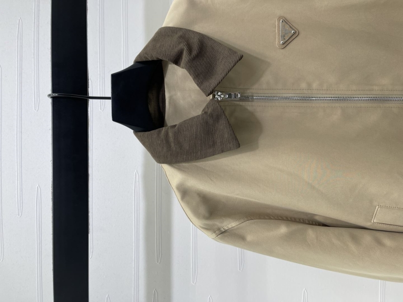 Pra*a outwear